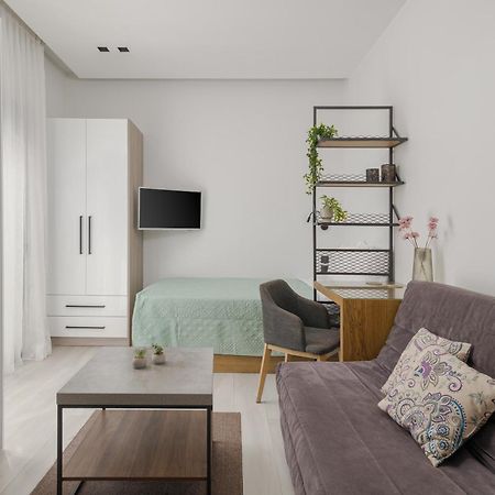 Meligeo Suites Center Of Янина Екстериор снимка