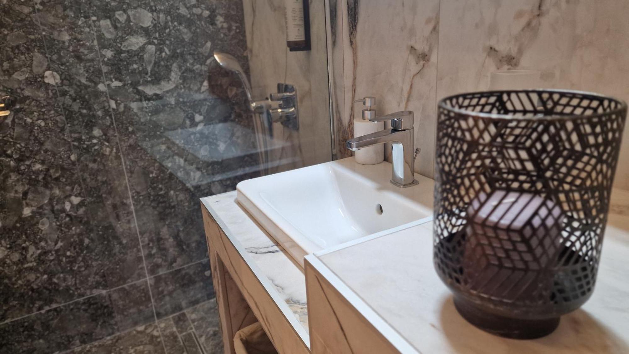 Meligeo Suites Center Of Янина Екстериор снимка