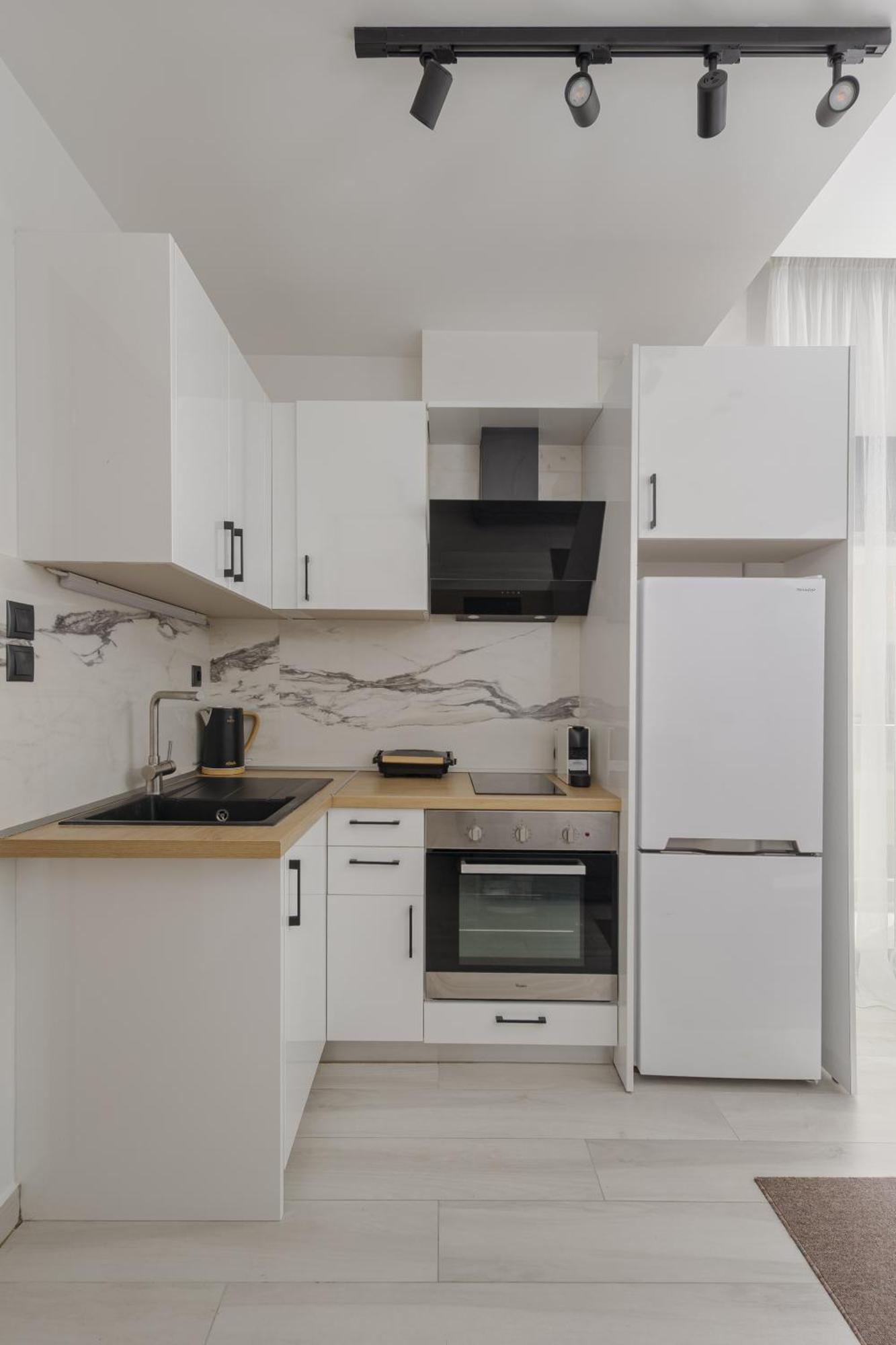 Meligeo Suites Center Of Янина Екстериор снимка